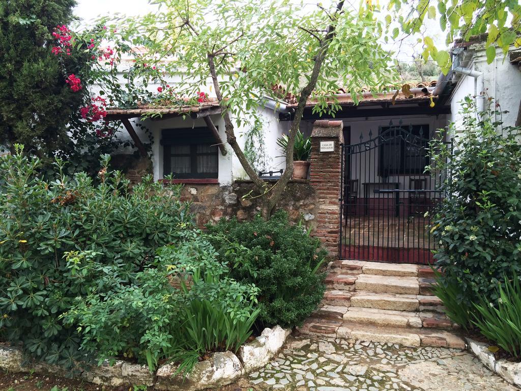 Cortijo El Berrocal Guest House Касала де ла Сиера Екстериор снимка