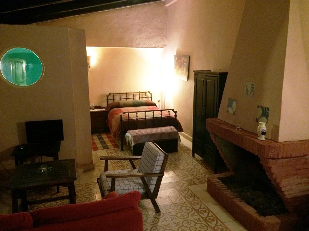 Cortijo El Berrocal Guest House Касала де ла Сиера Стая снимка