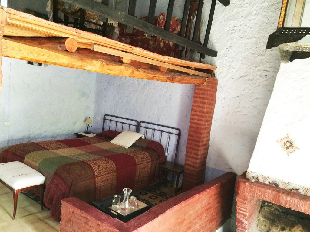 Cortijo El Berrocal Guest House Касала де ла Сиера Стая снимка