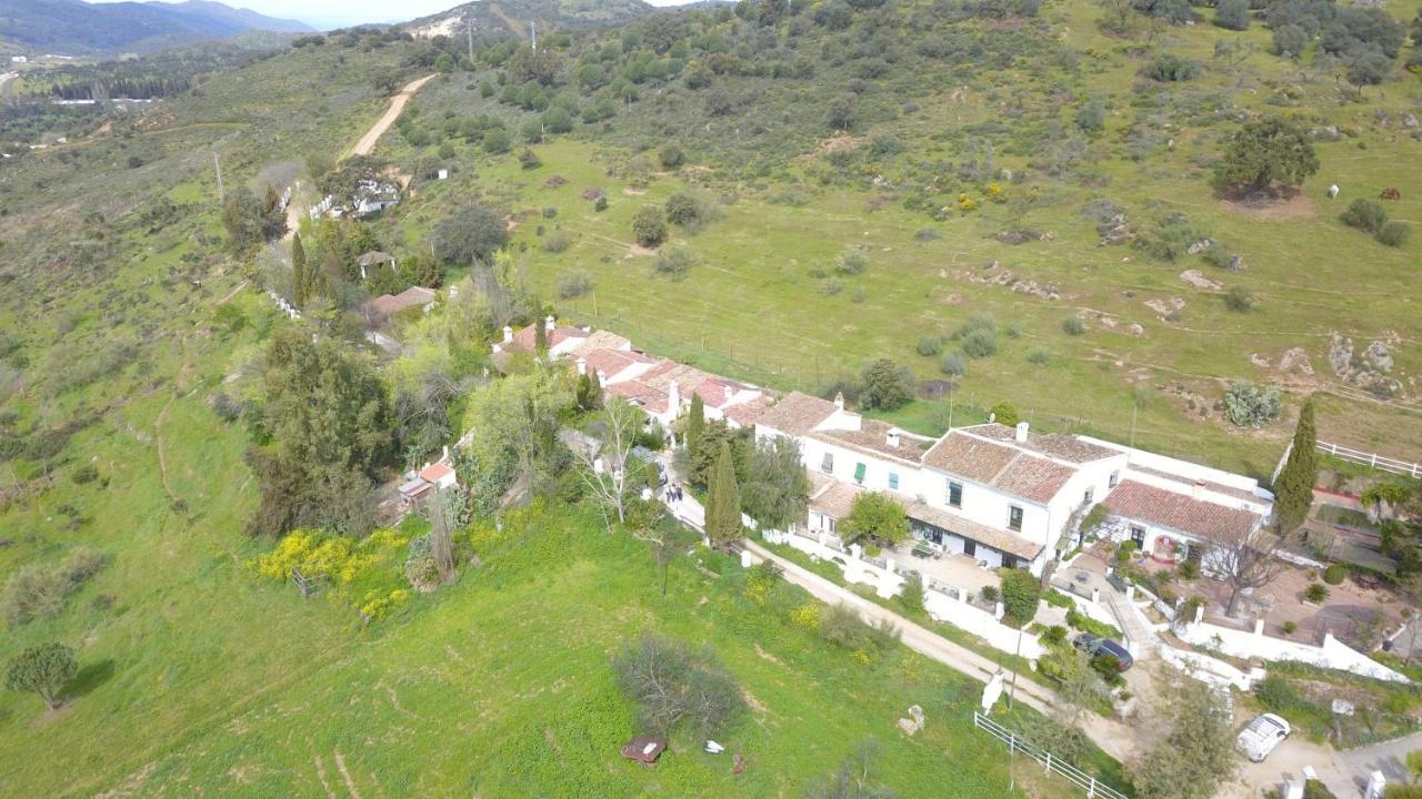 Cortijo El Berrocal Guest House Касала де ла Сиера Екстериор снимка
